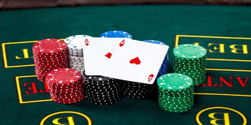 NEW88_Chia Sẻ Tất Tần Tật Thuật Ngữ Game Bài Poker Online
